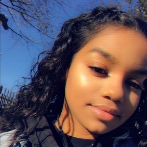 Meet your Posher, Yaritza